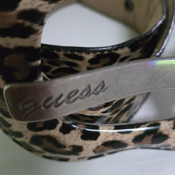 Guess Vintage Leopard Faux Patent Leather Belt animal print trending - Picture 2 of 4